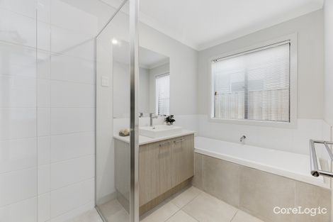 Property photo of 73 Grevillea Drive Mount Duneed VIC 3217