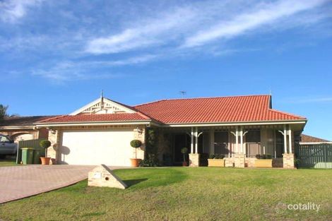 4 Lady Penrhyn Cl, Bateau Bay, NSW 2261