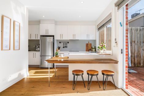 Property photo of 2/27 Greenwood Street Burwood VIC 3125