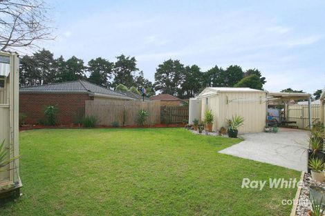 Property photo of 20 Loganberry Close Cranbourne North VIC 3977