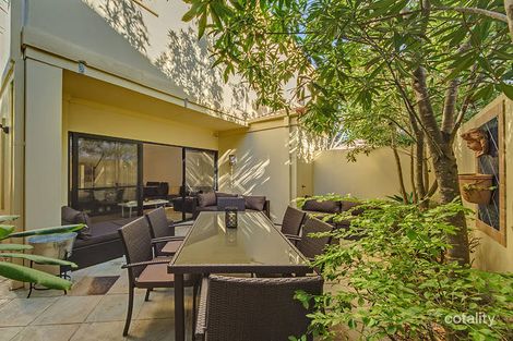 2/25 Hilda St, Mermaid Beach, QLD 4218