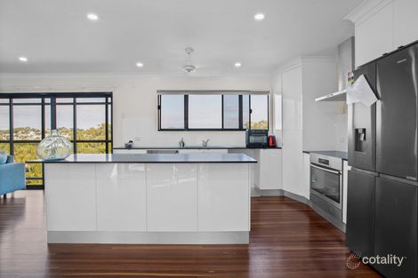 Property photo of 5 Ian Wood Drive Dolphin Heads QLD 4740