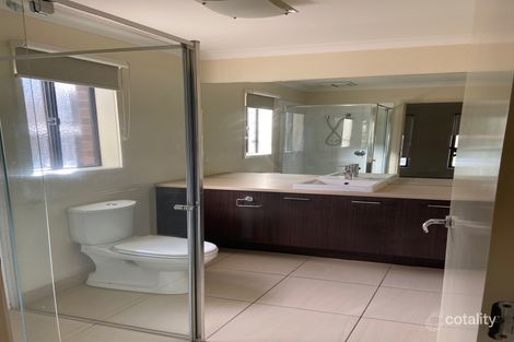 Property photo of 7 Lambertia Crescent Manor Lakes VIC 3024