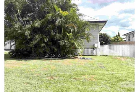 Property photo of 22 Trumpy Street Silkstone QLD 4304
