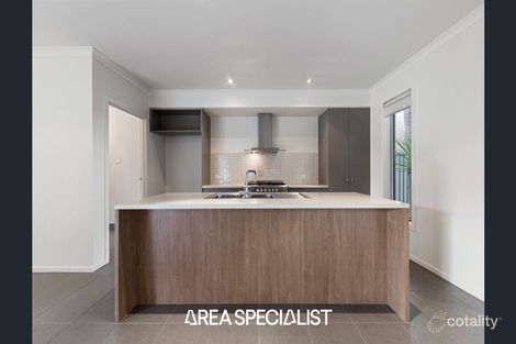 Property photo of 17 Egret Way Pakenham VIC 3810