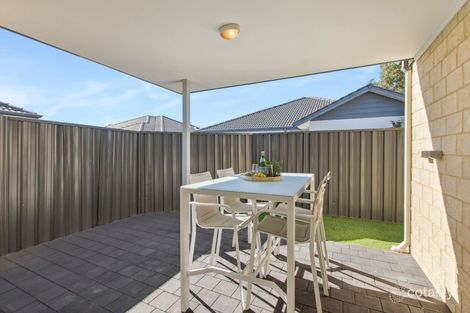 Property photo of 14 Donatti Retreat Caversham WA 6055