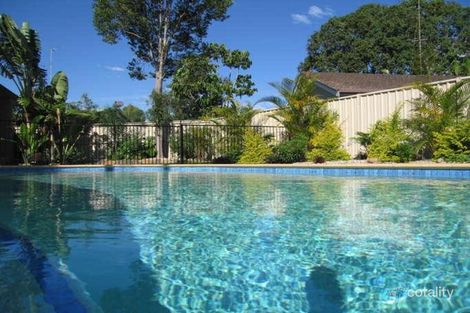 4 Maitland St, Burleigh Waters, QLD 4220