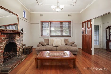 Property photo of 12 Albert Road Carnegie VIC 3163