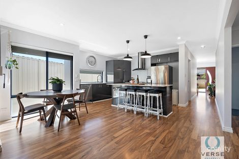 105c Nicholson Rd, Lynwood, WA 6147