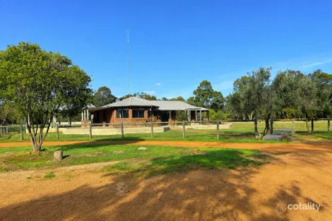 33 Wealand Rd, Waroona, WA 6215