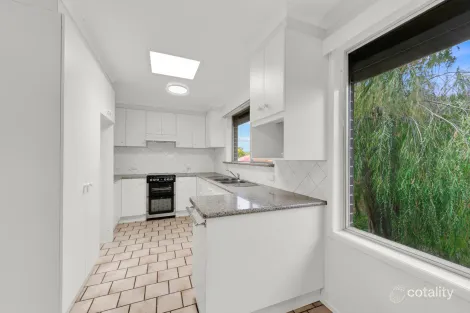 2 Bindi Cl, Frankston, VIC 3199