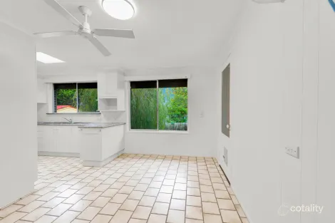 Property photo of 2 Bindi Close Frankston VIC 3199