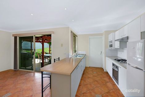 Property photo of 5 Snow Gum Close Hamlyn Terrace NSW 2259