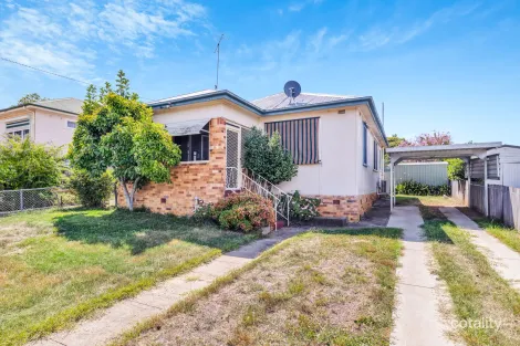 Property photo of 11 Kent Street West Tamworth NSW 2340