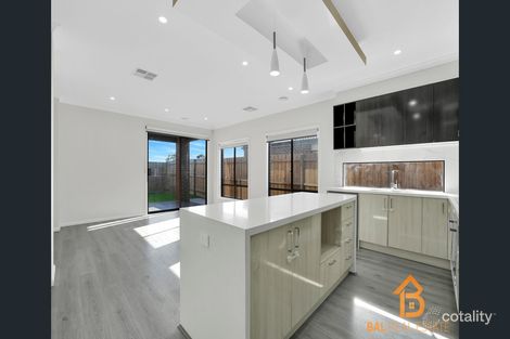 Property photo of 35 Wolin Drive Tarneit VIC 3029