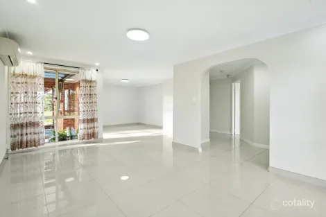 Property photo of 3 Heron Place Hinchinbrook NSW 2168