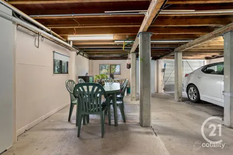 Property photo of 18 Winifred Street North Booval QLD 4304