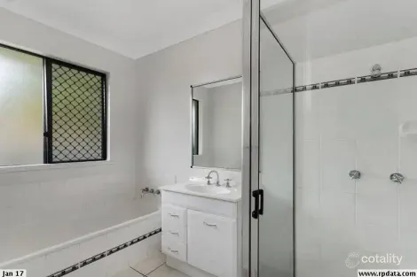Property photo of 47 Greentree Circuit Bushland Beach QLD 4818