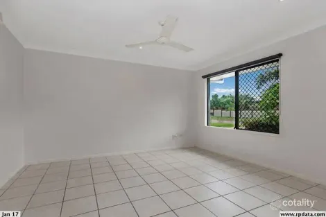 Property photo of 47 Greentree Circuit Bushland Beach QLD 4818