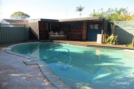 16 Macquarie Rd, Mannering Park, NSW 2259