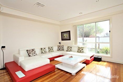 Property photo of 14 Kiama Place Cairnlea VIC 3023