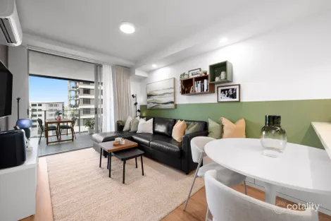 505/159 LOGAN RD, WOOLLOONGABBA, QLD 4102