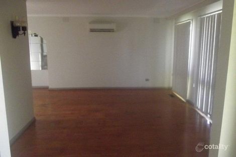 Property photo of 40 Circle Drive North Cranbourne VIC 3977