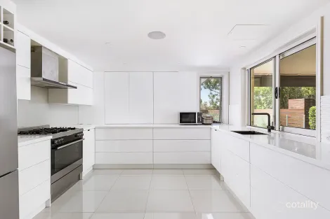 Property photo of 15 Holly Road Cherrybrook NSW 2126