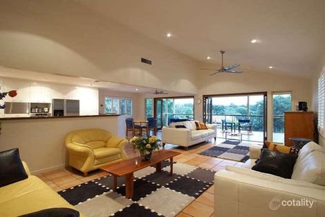 15 Lance St, Sherwood, QLD 4075