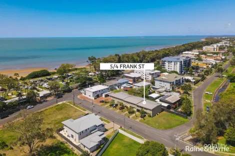 5/4 FRANK ST, SCARNESS, QLD 4655