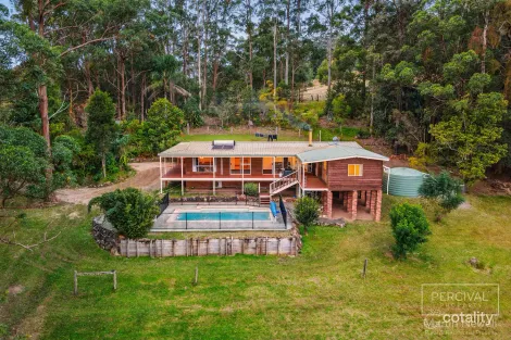 Property photo of 14 McLeod Close Lorne NSW 2439