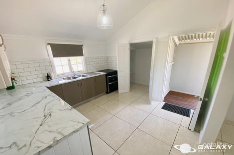 Property photo of 18 Bernborough Boulevard Branyan QLD 4670