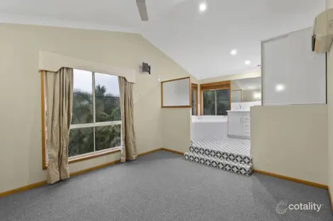 Property photo of 12 McLaughlin Drive Eimeo QLD 4740