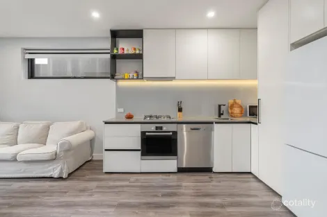 Property photo of 215/55-65 Railway Road Blackburn VIC 3130