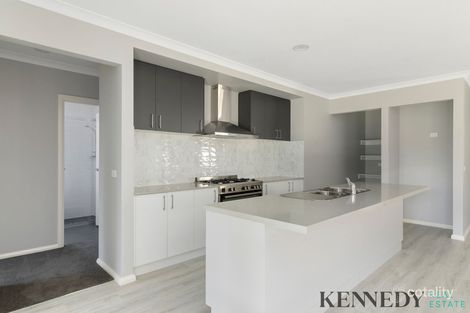Property photo of 26 Peter Thomson Circuit Yarrawonga VIC 3730