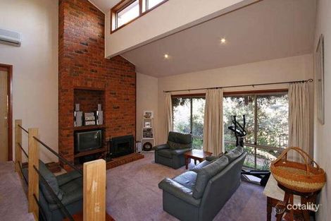 Property photo of 13 Naroo Place Frankston VIC 3199