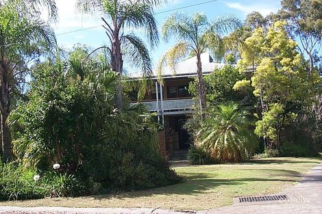 11 Ludlow St, Chapel Hill, QLD 4069