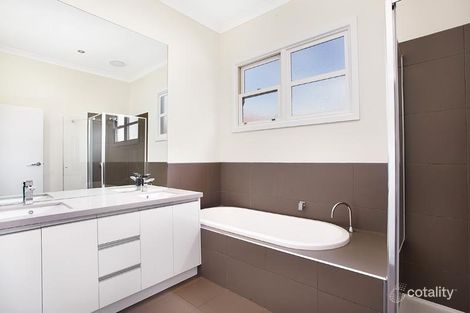 Property photo of 18 Harold Street Ascot Vale VIC 3032