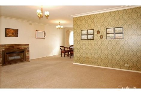 Property photo of 8 St Cloud Court Mount Waverley VIC 3149