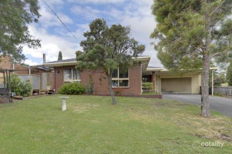 14 Mclean Ave, Churchill, VIC 3842