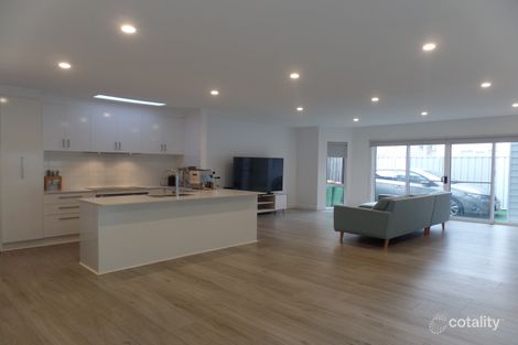 2/64 Stirling St, Footscray, VIC 3011