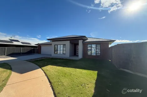 Property photo of 3 Eagle Close Yarrawonga VIC 3730