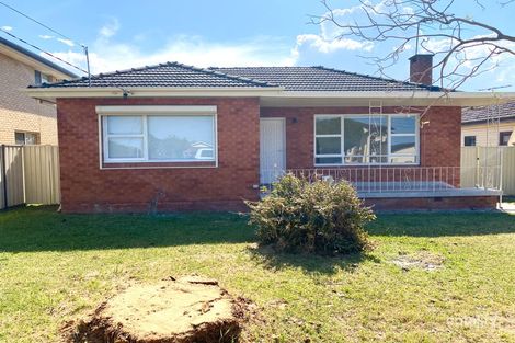 111 Rawson Rd, Fairfield West, NSW 2165