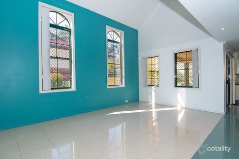 Property photo of 1 Chichester Drive Arundel QLD 4214