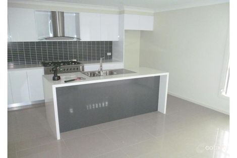 Property photo of 33 Northridge Road Jordan Springs NSW 2747