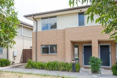 Property photo of 18 Brightside Walk Westmeadows VIC 3049