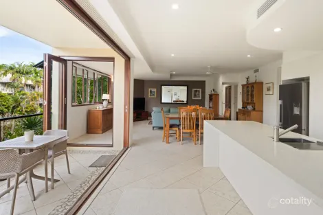 Property photo of 2/269 Gympie Terrace Noosaville QLD 4566