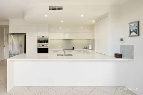 Property photo of 2/269 Gympie Terrace Noosaville QLD 4566