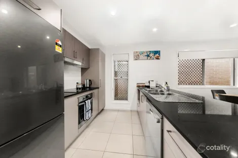 Property photo of 30 Jeanine Crescent Nirimba QLD 4551