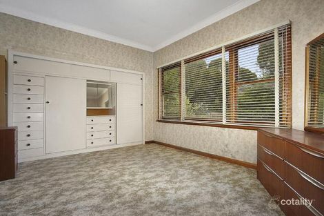 Property photo of 28 Heathfield Rise Box Hill North VIC 3129